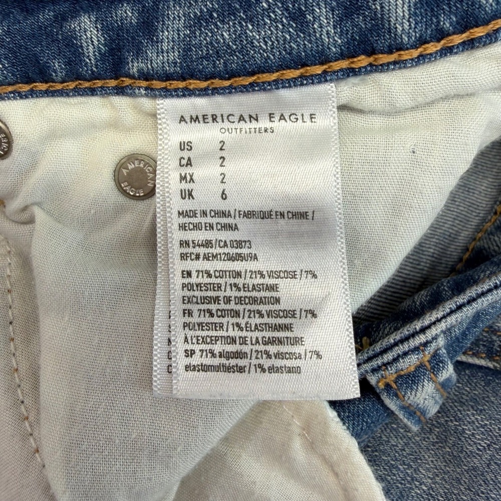 American Eagle Midi Jeans Shorts Size 2 Distressed Lace Blue Denim Boho Feminine - Picture 5 of 10